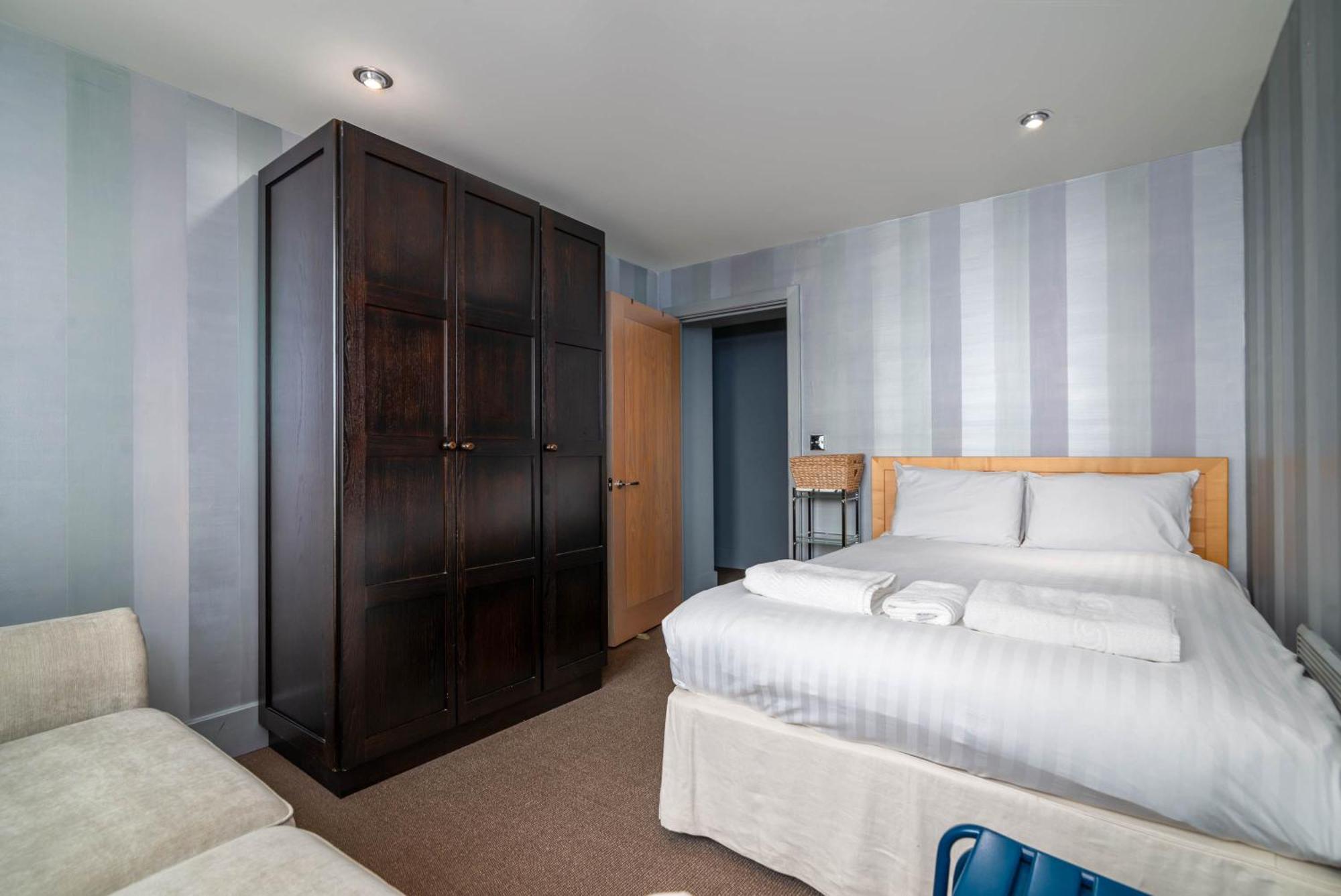 לונדון Fabulous 3 Bed Apartment In Vauxhall מראה חיצוני תמונה